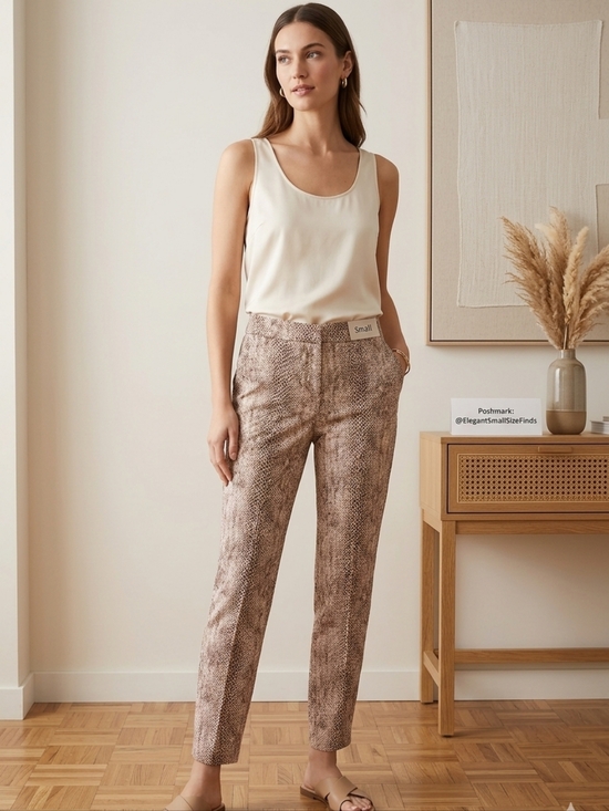 Banana Republic Pants - Banana Republic Leopard Print Trousers Womens Pants. Size 2